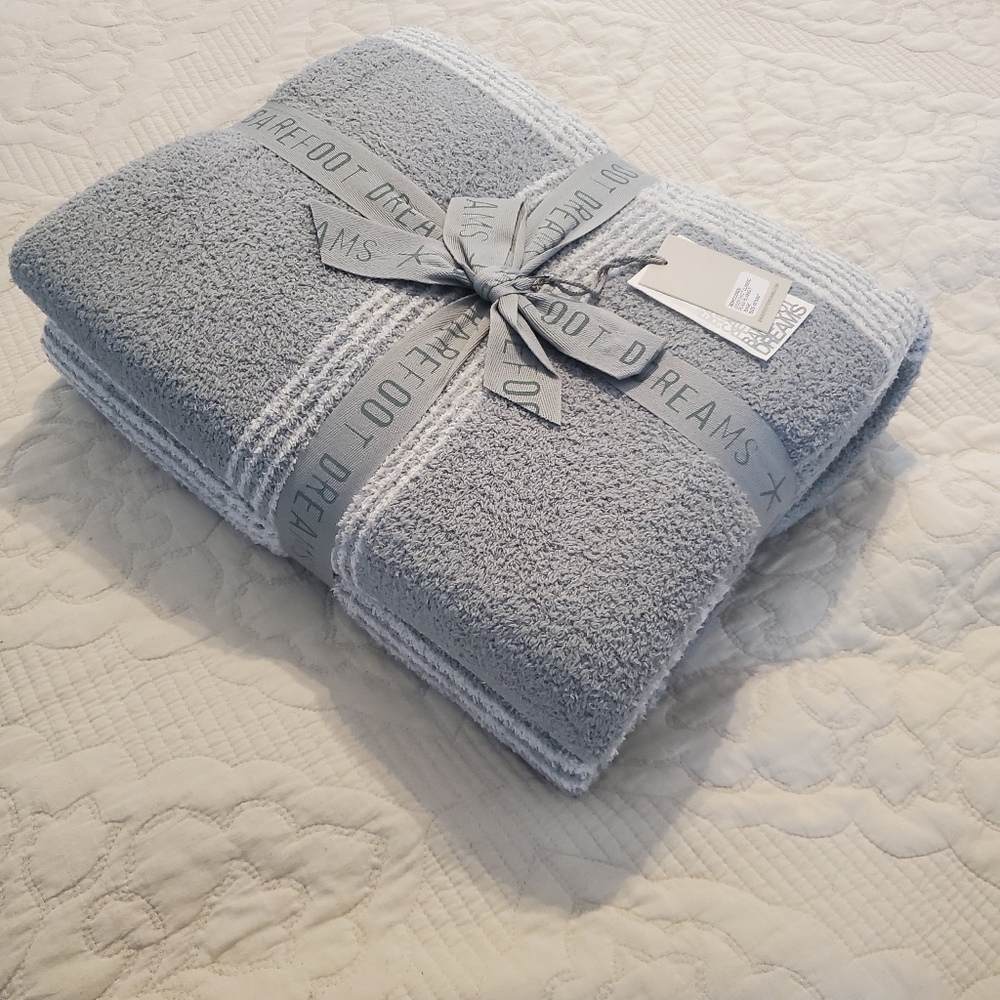 Barefoot Dreams CozyChic Classic Plaid Blanket Throw NEW Sage Green